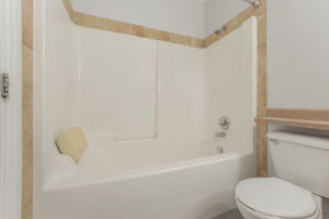  Photo 51