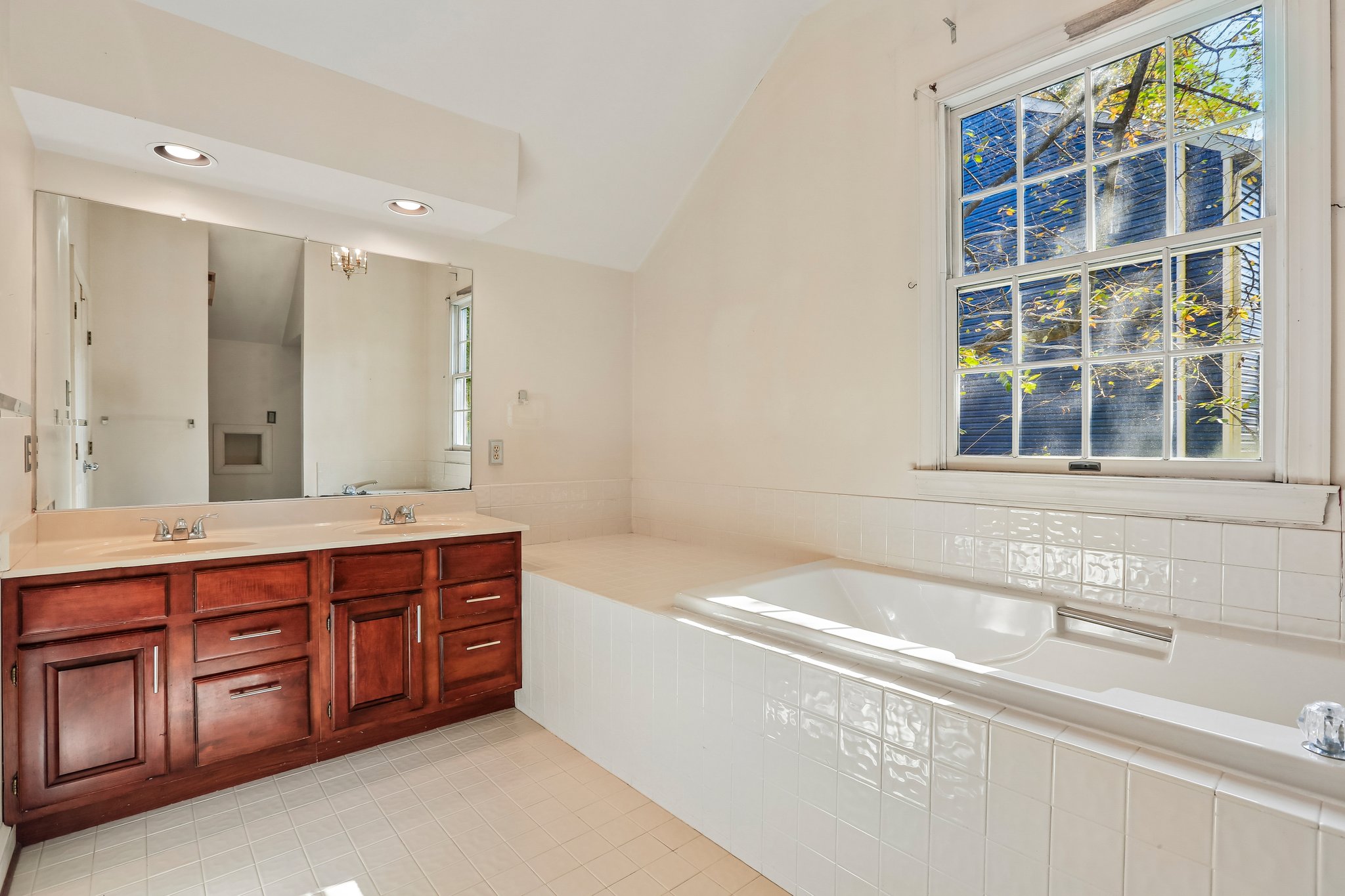 Polished Stone-S2810-039.jpg