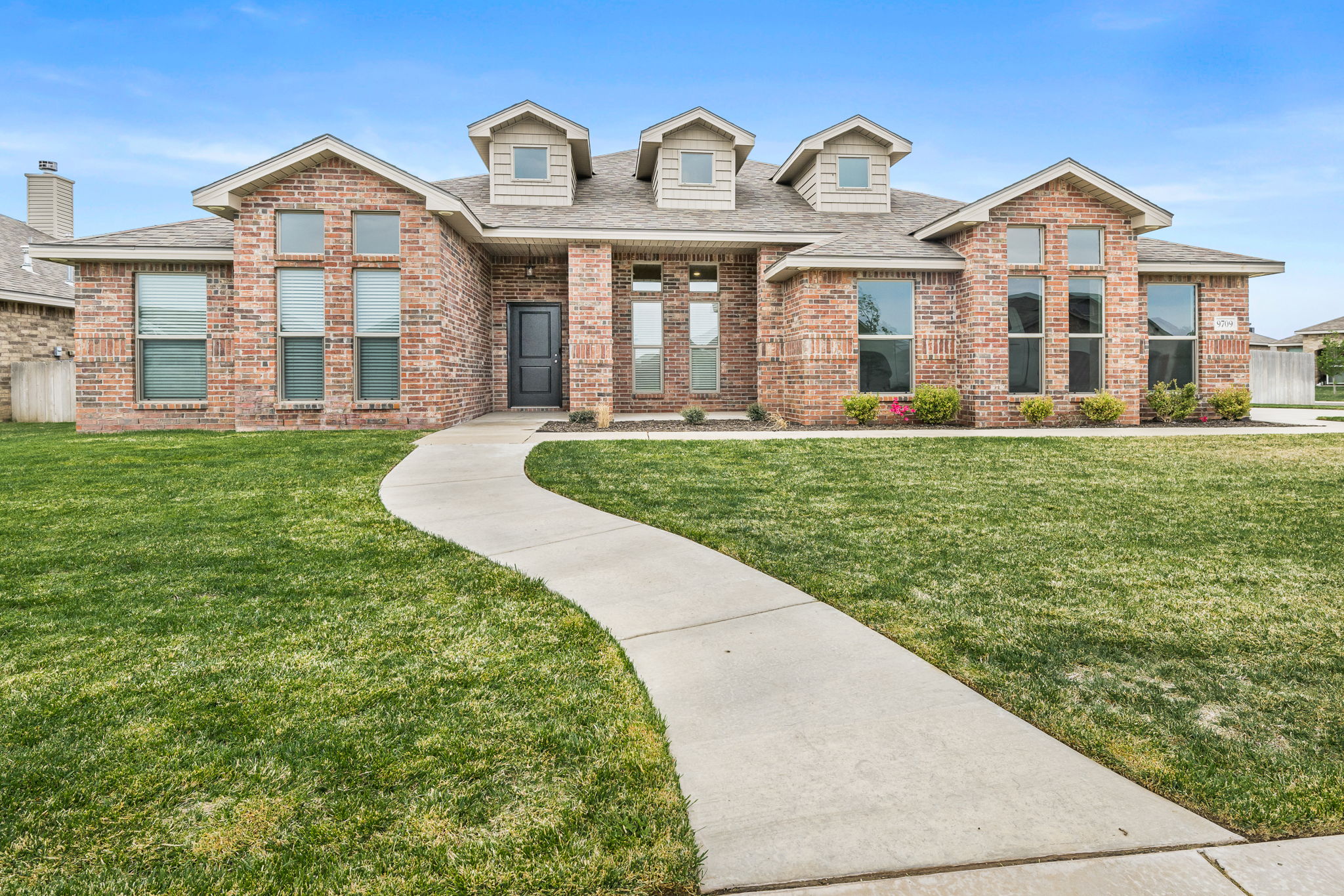 9709 Sydney Dr 02