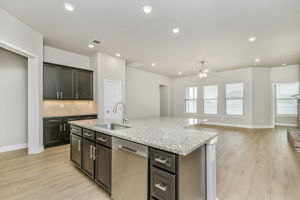 9709 Sydney Dr 10