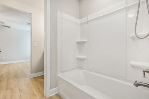 9709 Sydney Dr 23