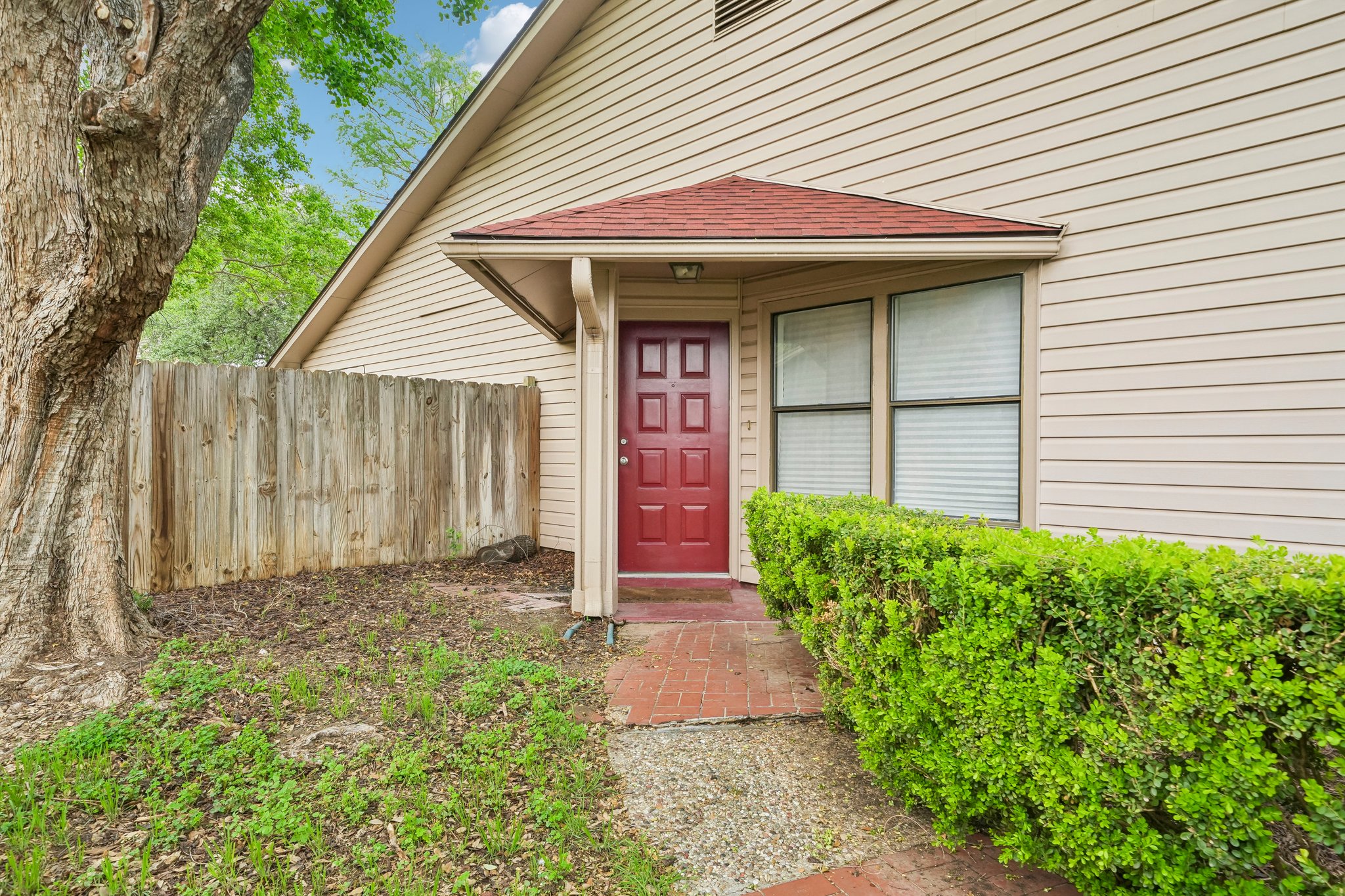 Spruce Ridge Dr-S2904-004.jpg