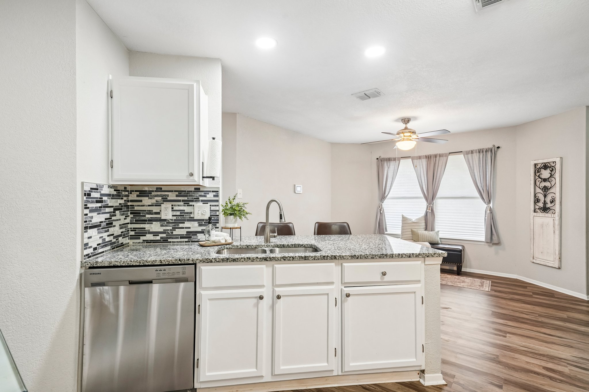 Spruce Ridge Dr-S2904-016.jpg