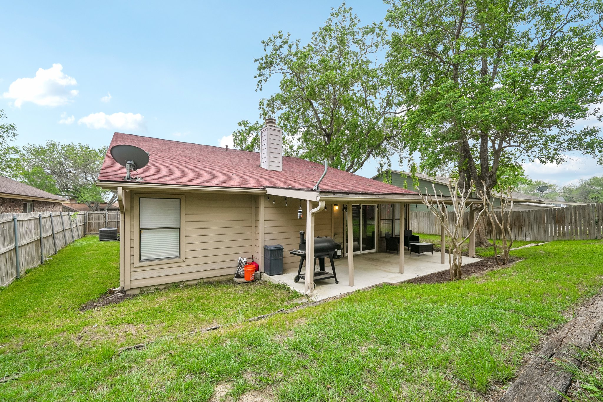 Spruce Ridge Dr-S2904-032.jpg