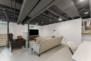 Photo 37
