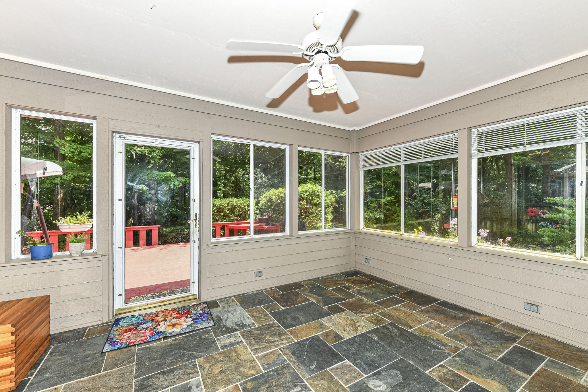 3-Seasons Sunroom