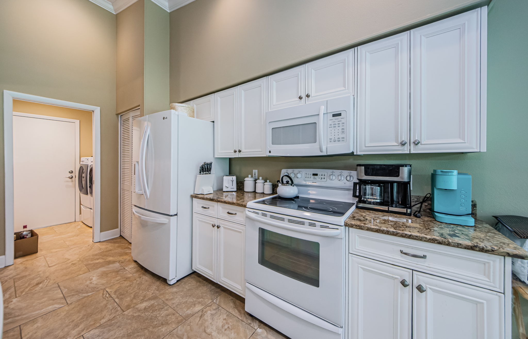 Kitchen 6