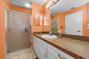Primary Bathroom 1b