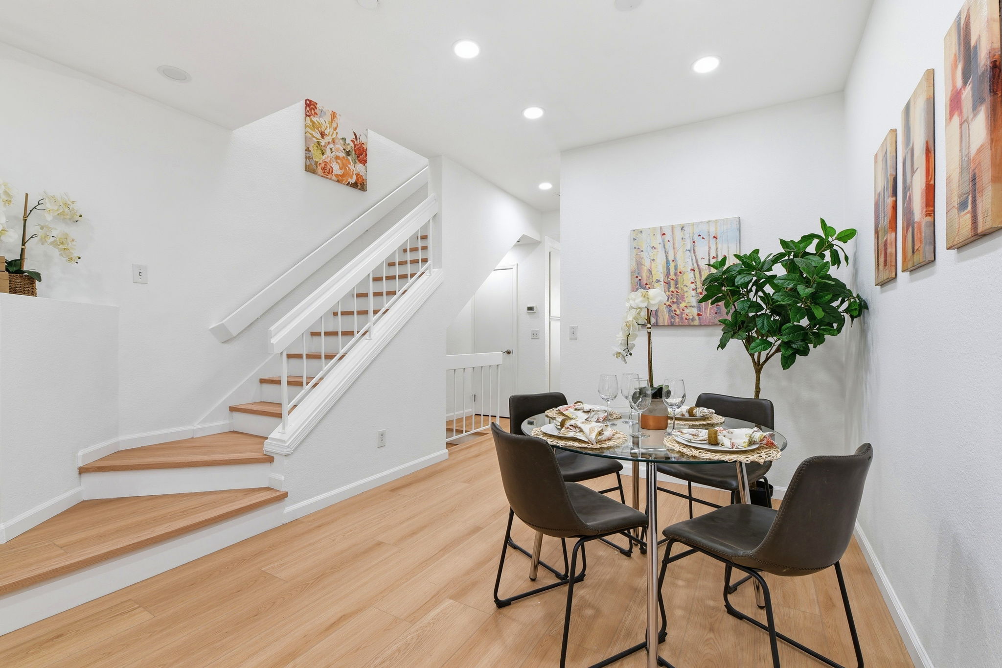 018_F8_972 Belmont Terrace 7