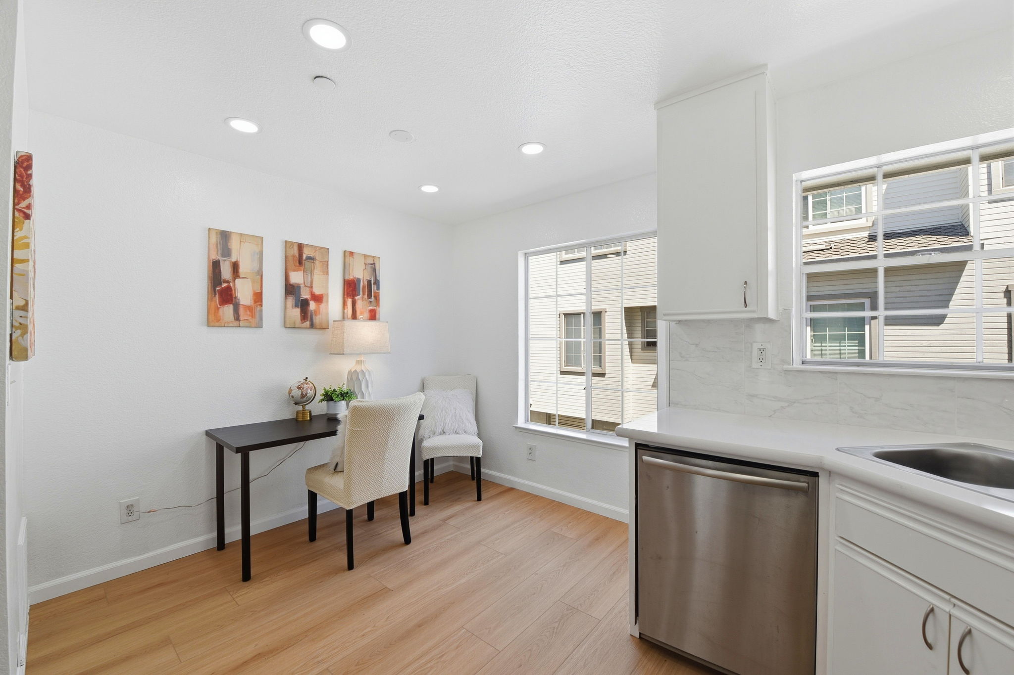 019_F8_972 Belmont Terrace 7