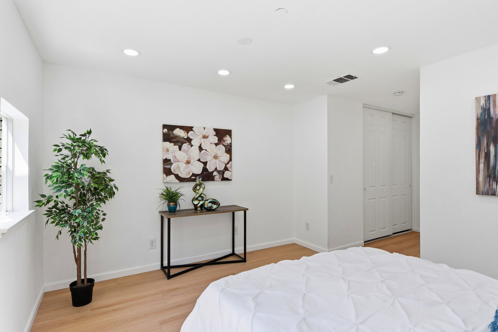 024_F8_972 Belmont Terrace 7