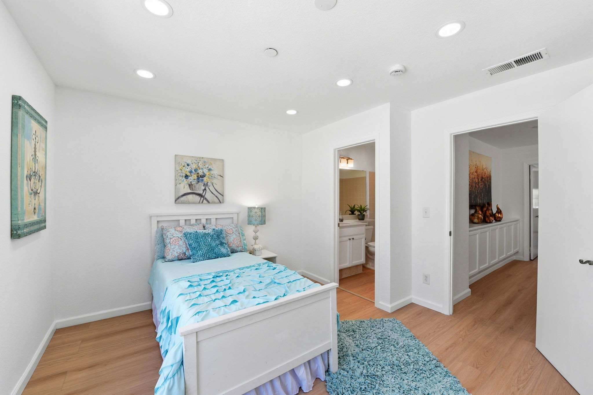 027_F8_972 Belmont Terrace 7