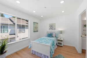 026_F8_972 Belmont Terrace 7