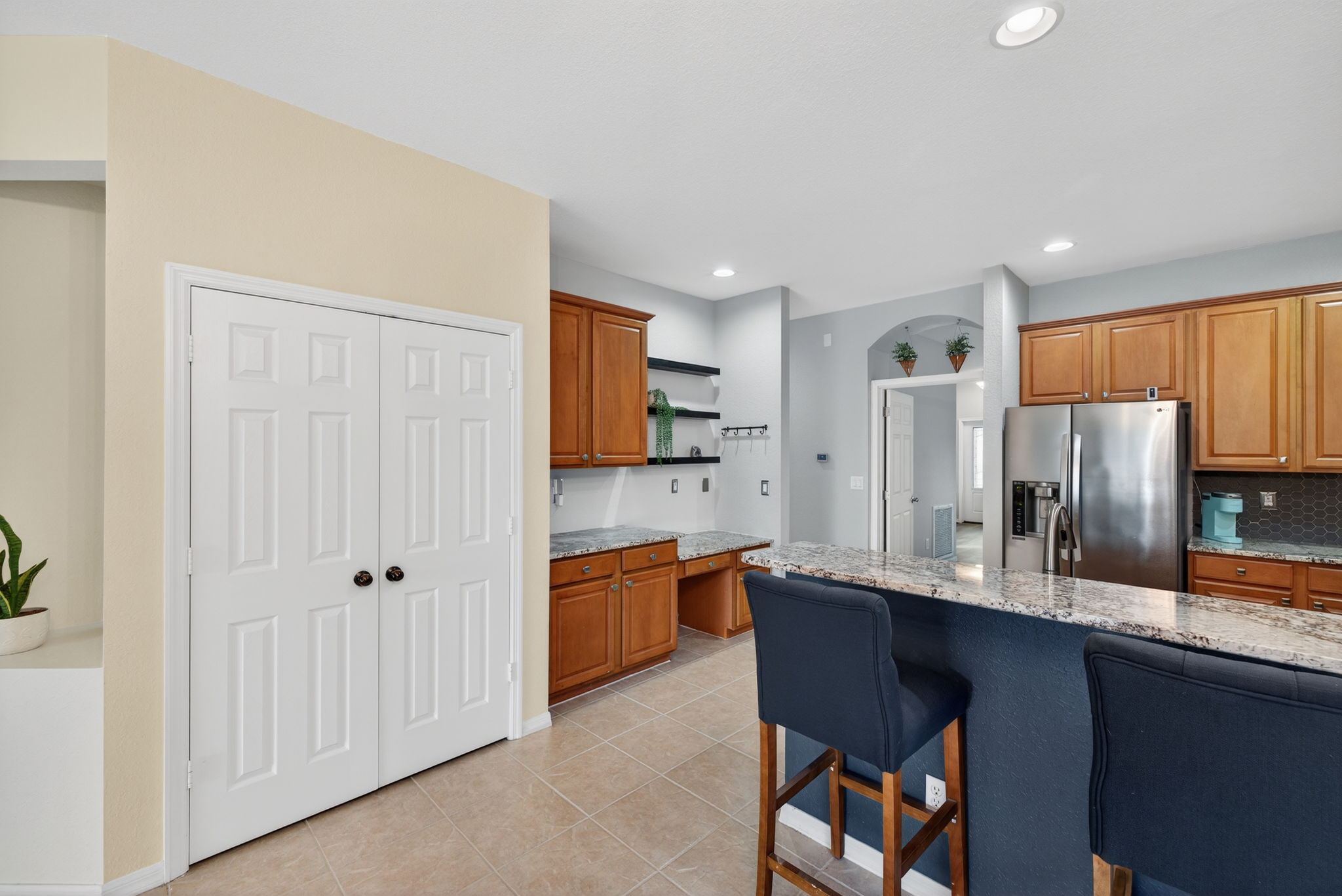 Breakfast Bar 2 of 2