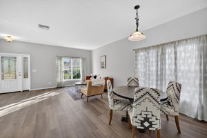 Dining Room 1 of 3