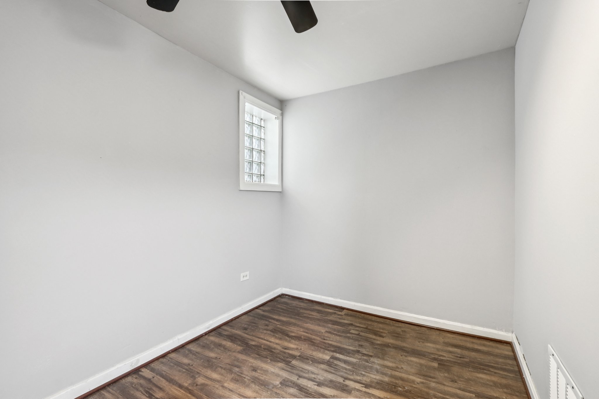9720 S Exchange Ave Unit A-1606-013.jpg
