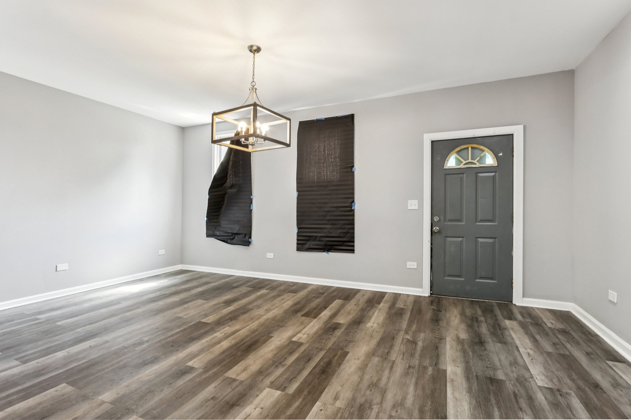 9720 S Exchange Ave Unit B-1606-004.jpg