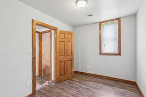 9720 S Exchange Ave Unit A-1606-010.jpg