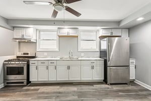 9720 S Exchange Ave Unit B-1606-008.jpg