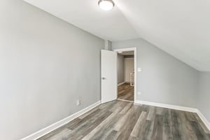 9720 S Exchange Ave Unit B-1606-016.jpg