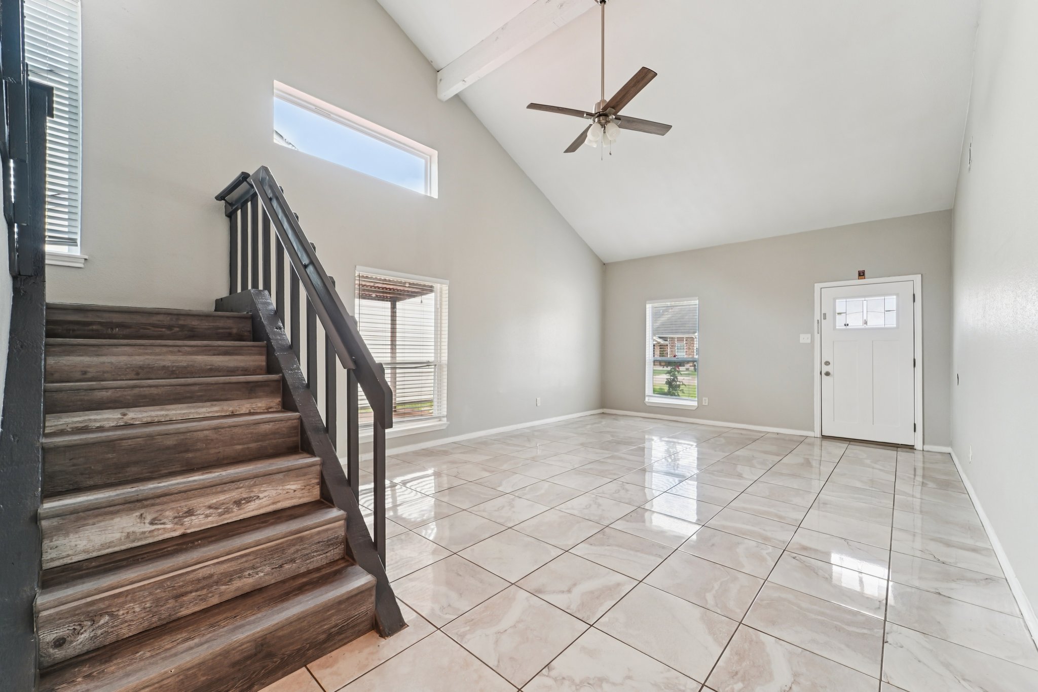 Debbie Ln-S1604-004.jpg