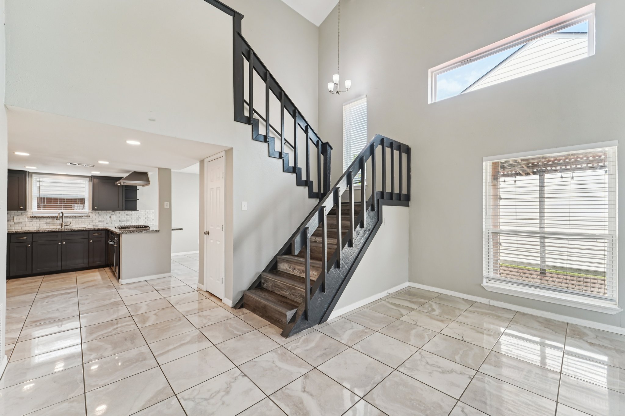 Debbie Ln-S1604-005.jpg