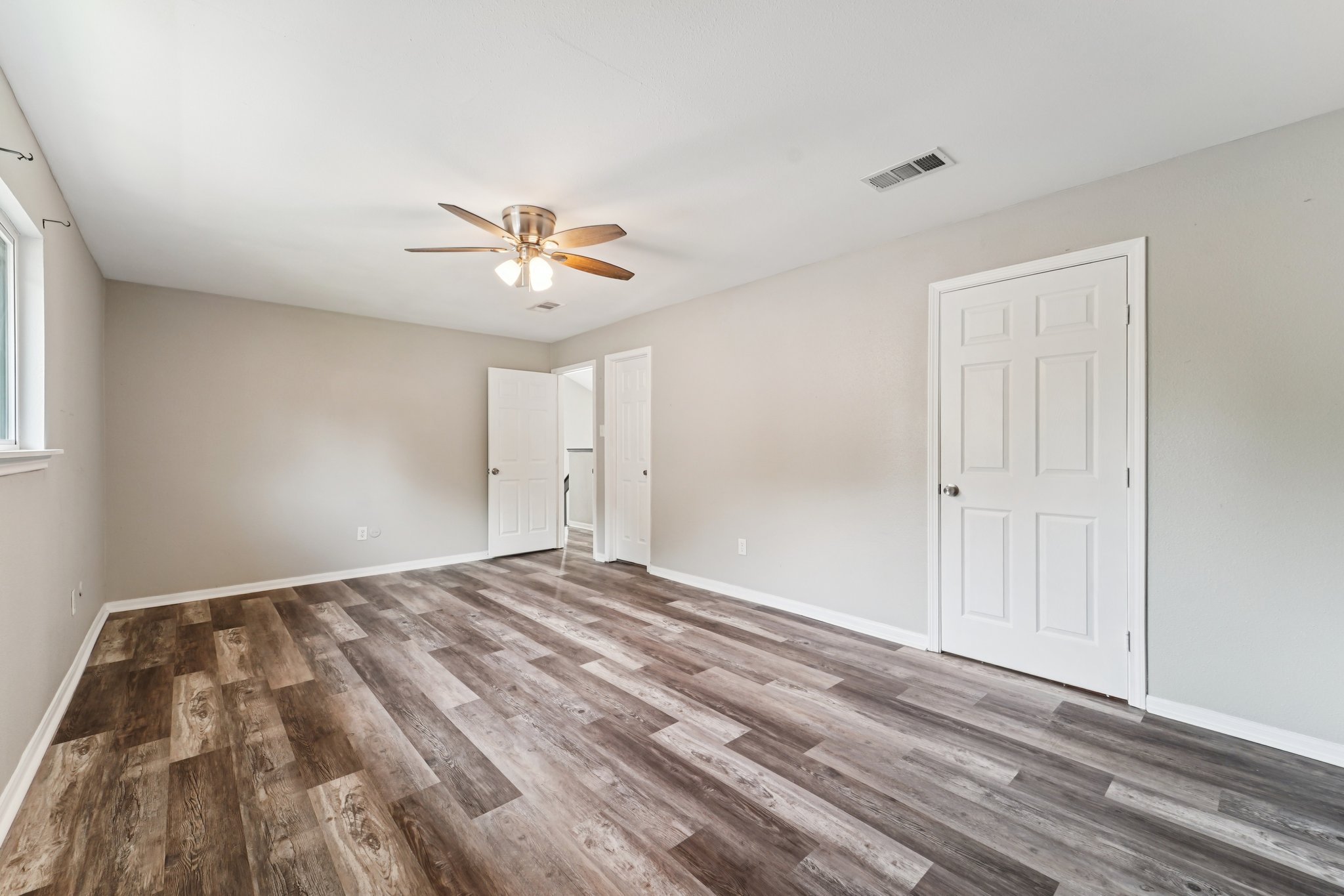 Debbie Ln-S1604-015.jpg