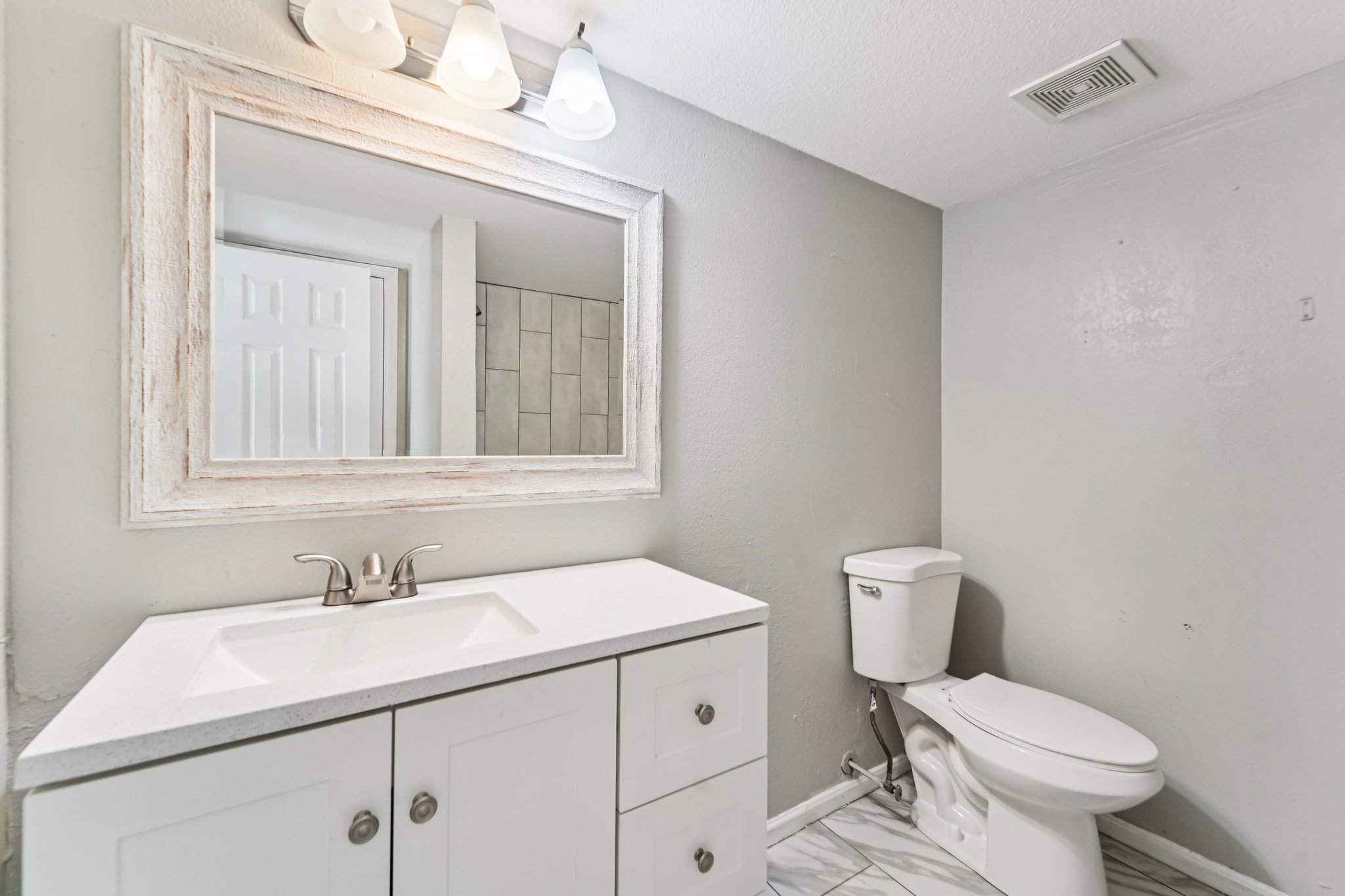 Debbie Ln-S1604-017.jpg