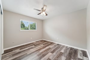 Debbie Ln-S1604-019.jpg