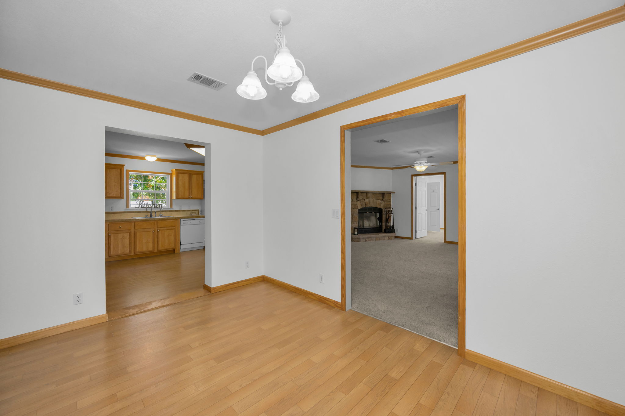 Dining Room3