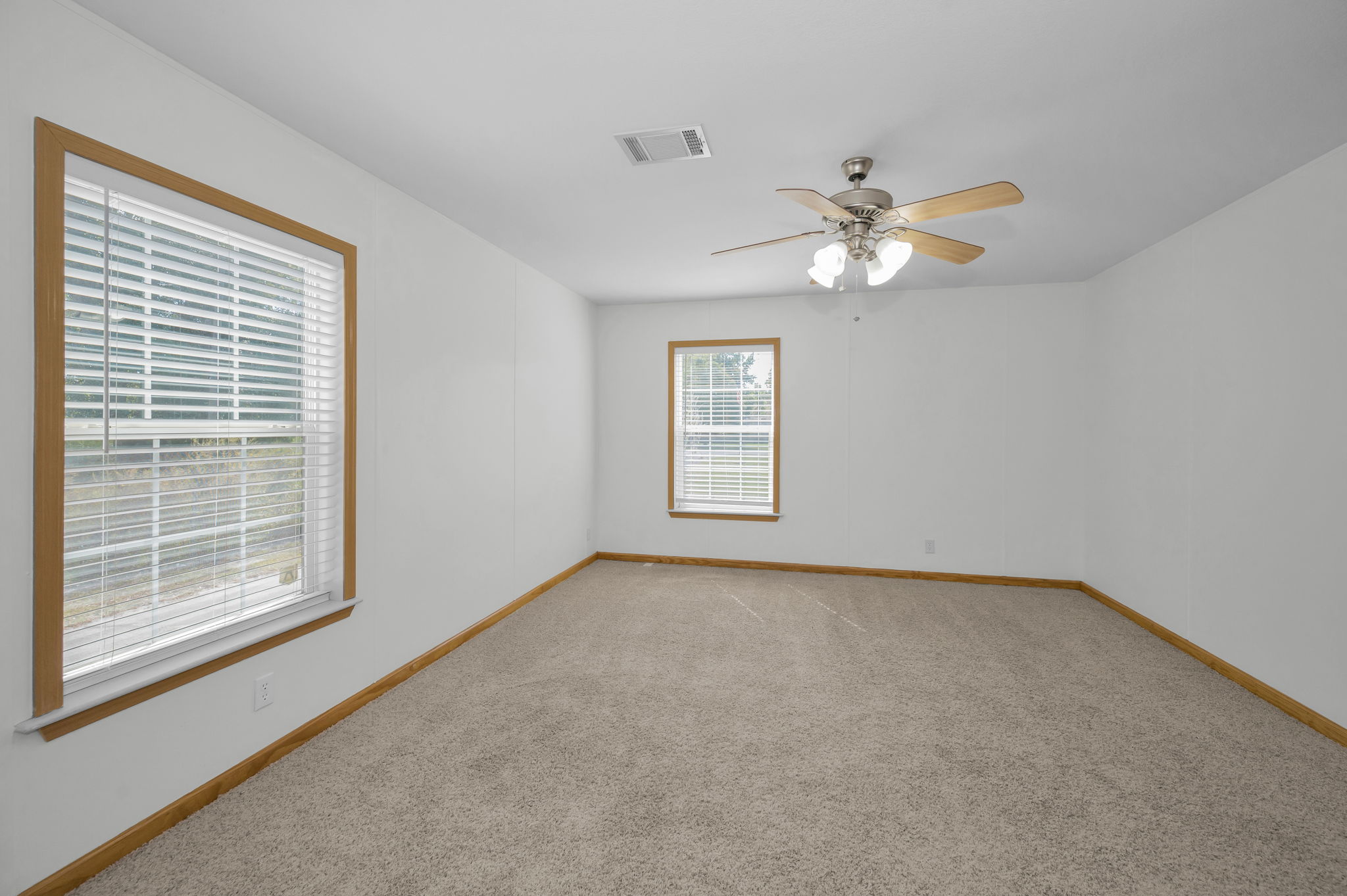 Primary Bedroom1a