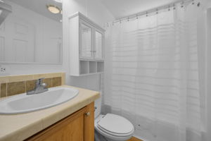 Bathroom2