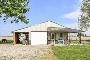 Pole Barn & lean to