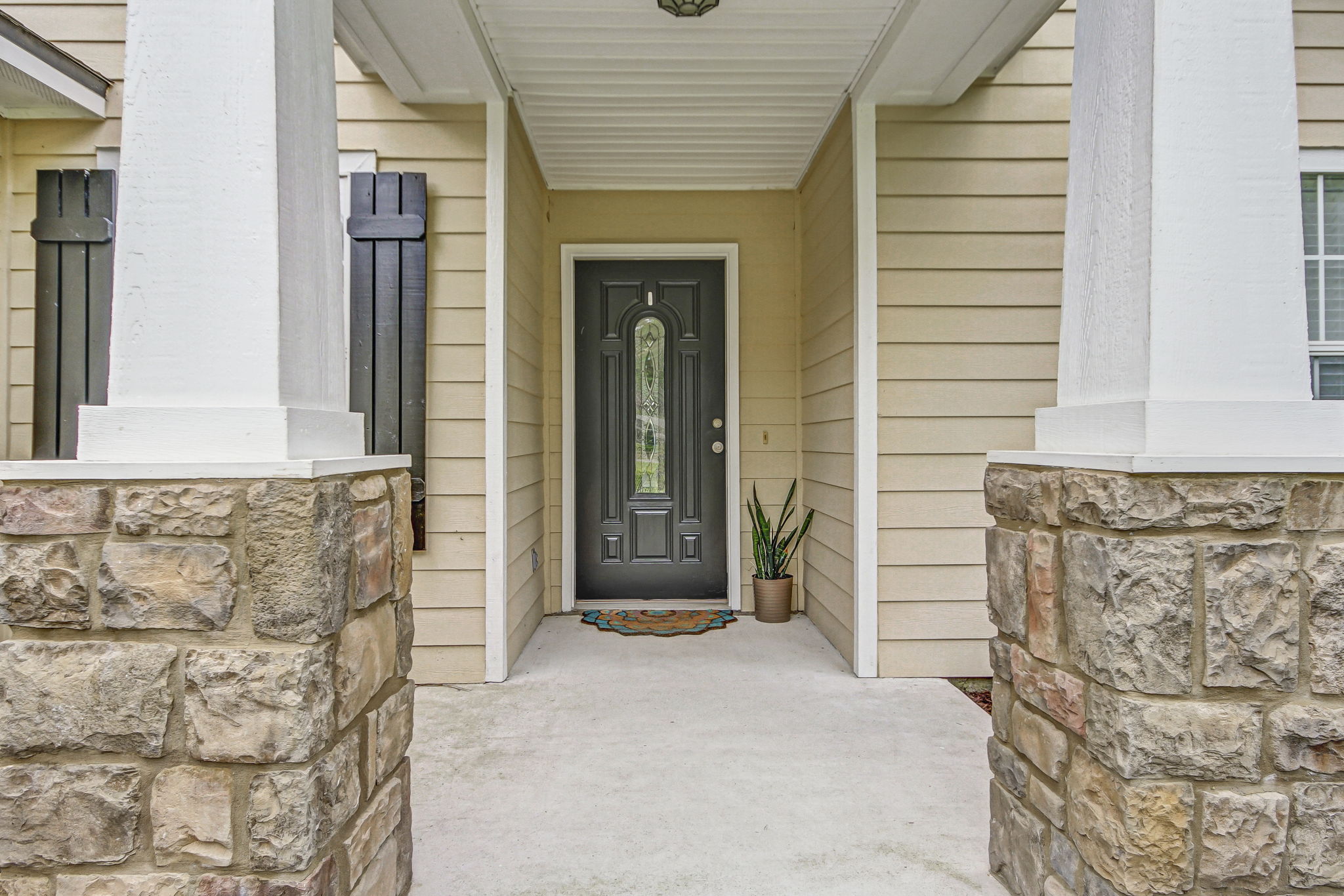 Front Entry Detail