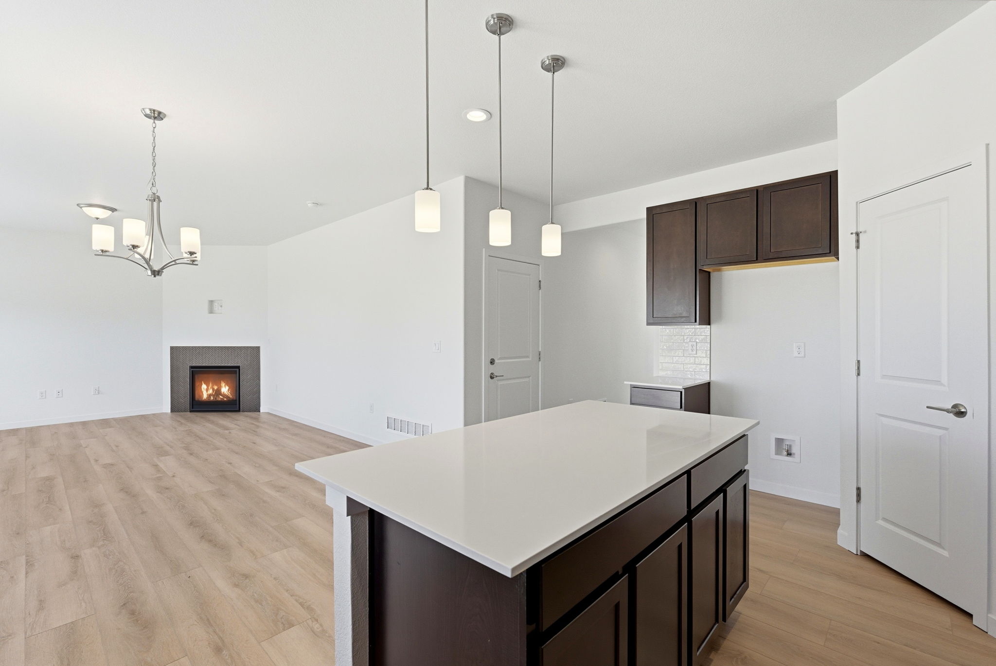 025_DSC08635_with_fire