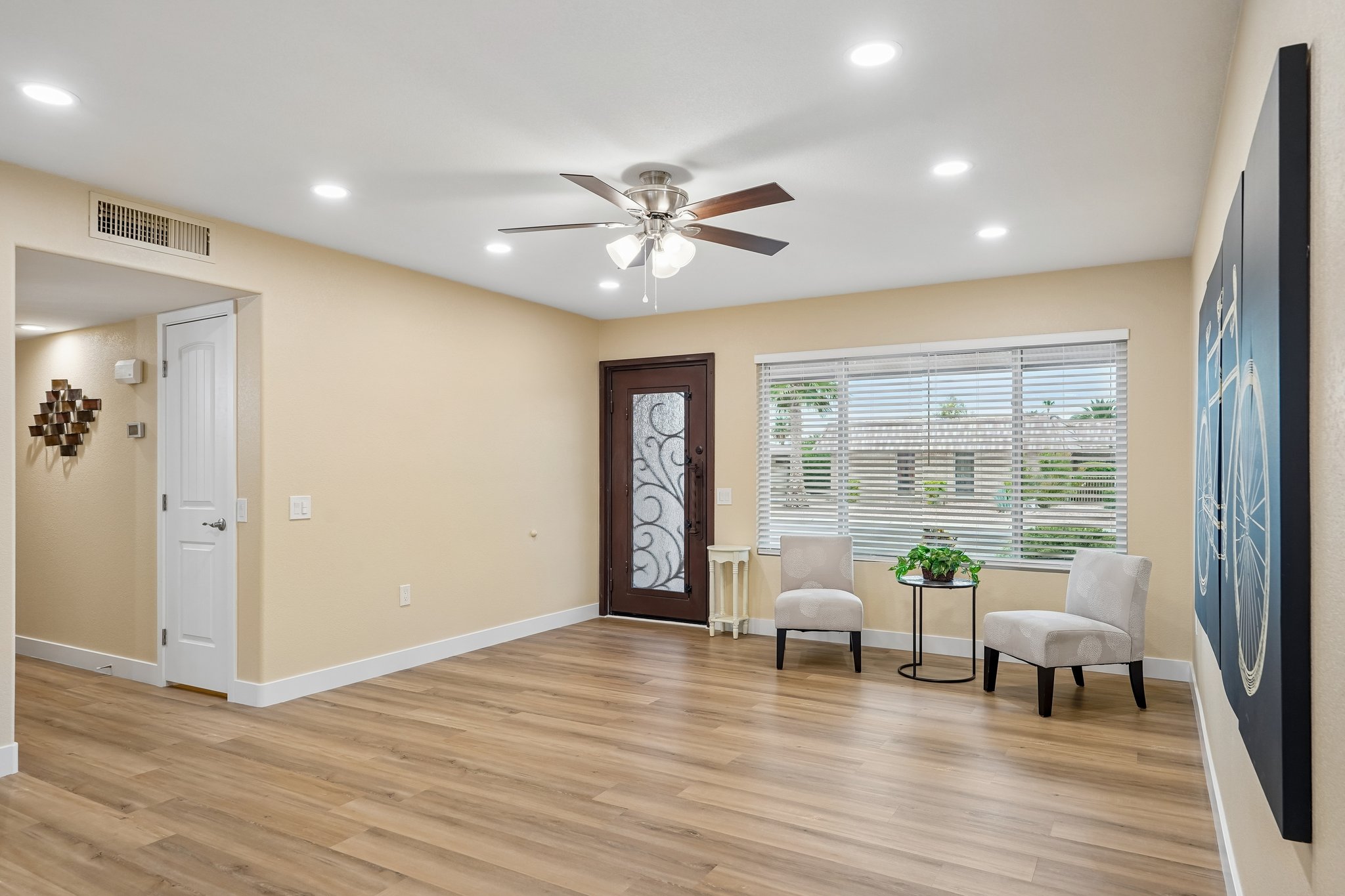 W Pineaire Dr-S1807-009.jpg