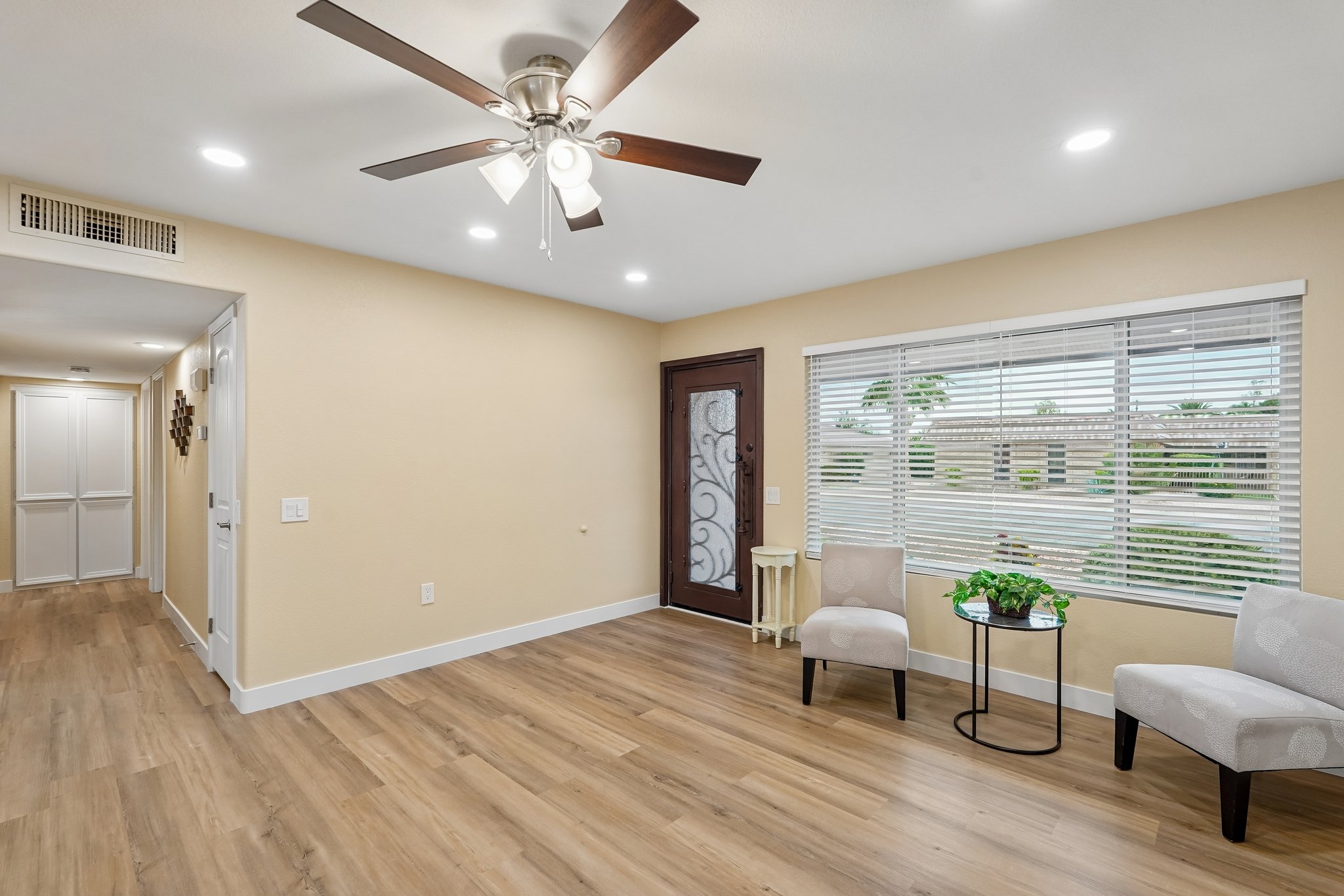 W Pineaire Dr-S1807-013.jpg