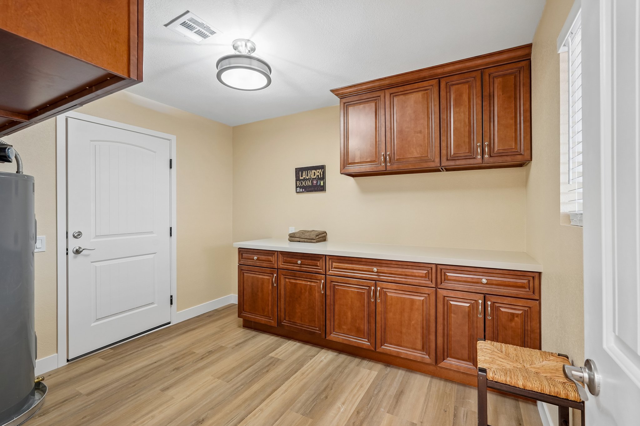 W Pineaire Dr-S1807-017.jpg