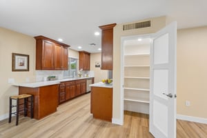 W Pineaire Dr-S1807-024.jpg