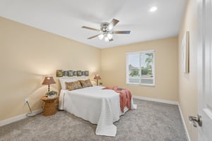 W Pineaire Dr-S1807-028.jpg