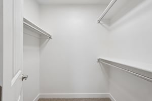 W Pineaire Dr-S1807-030.jpg