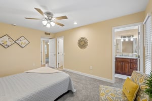 W Pineaire Dr-S1807-034.jpg