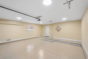 W Pineaire Dr-S1807-038.jpg