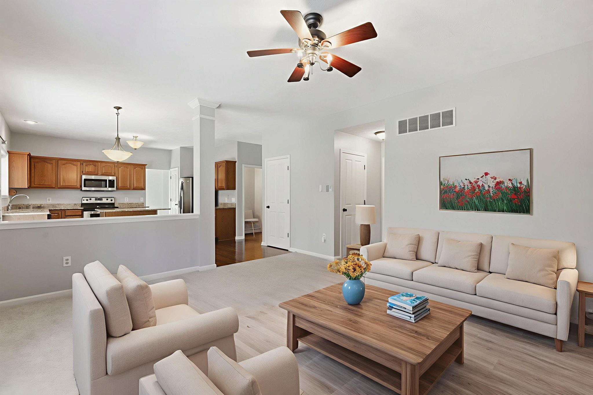 RAS18835 virtually staged.jpeg