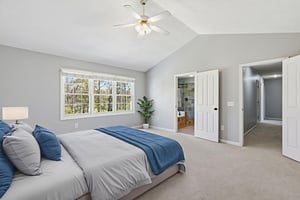 RAS18895 virtually staged.jpeg