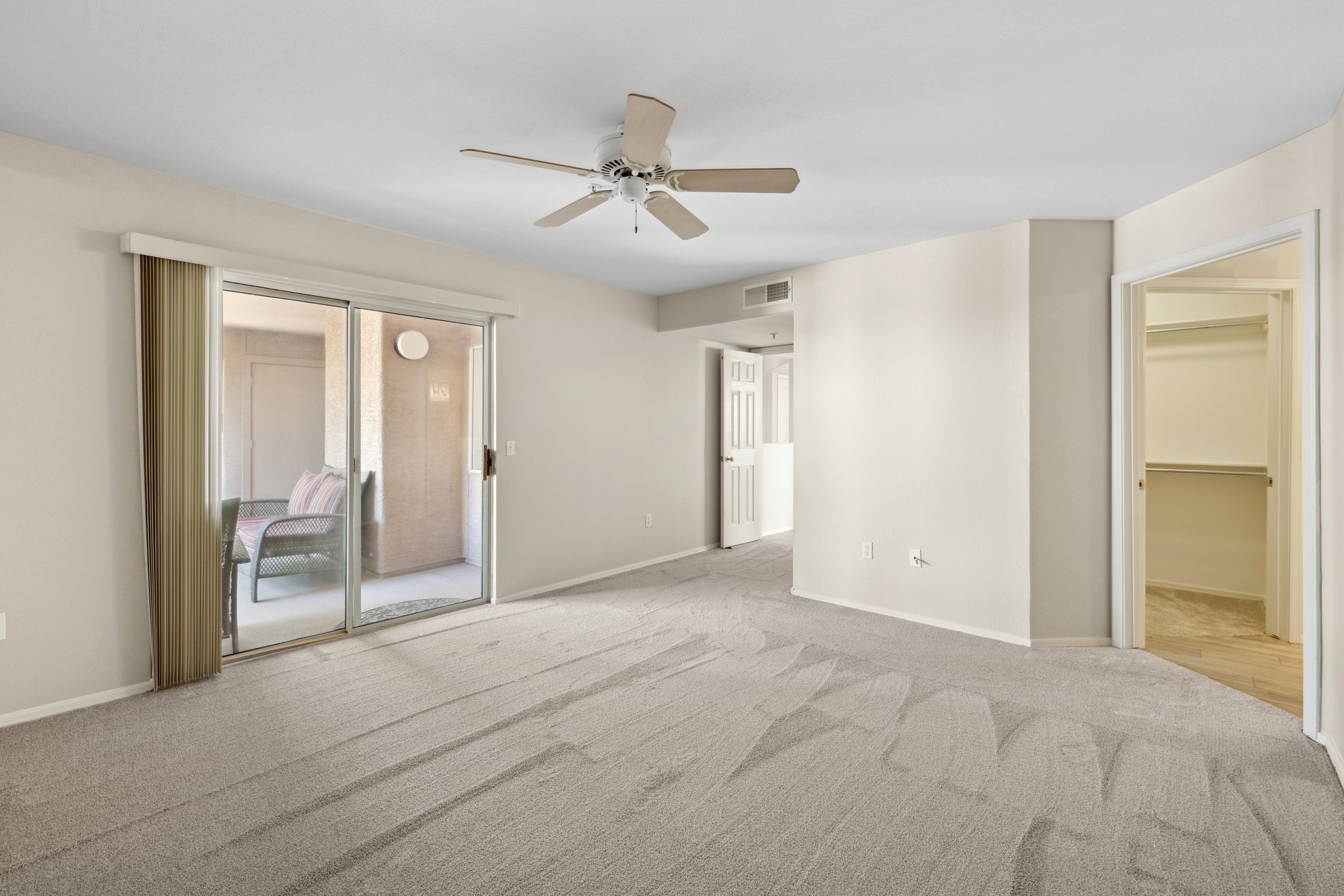 9736 N 95th St 225 - 012.jpg