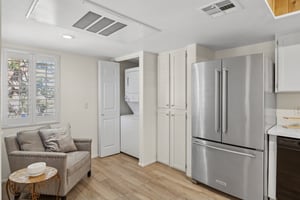 9736 N 95th St 225 - 010.jpg