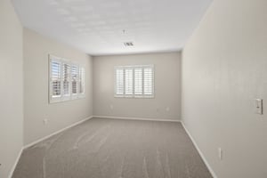 9736 N 95th St 225 - 013.jpg