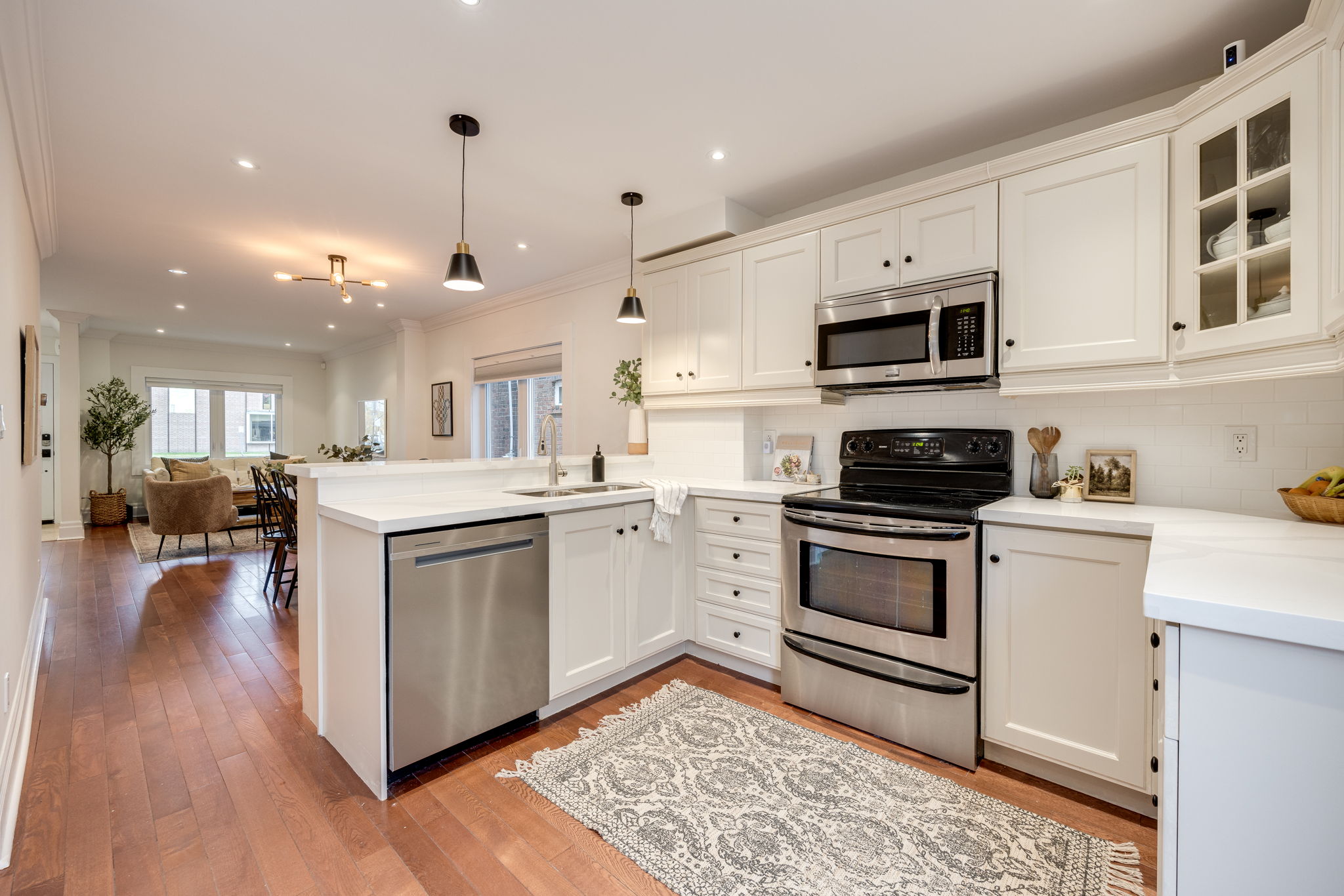 Toronto property showcase — delivered property photograph 32