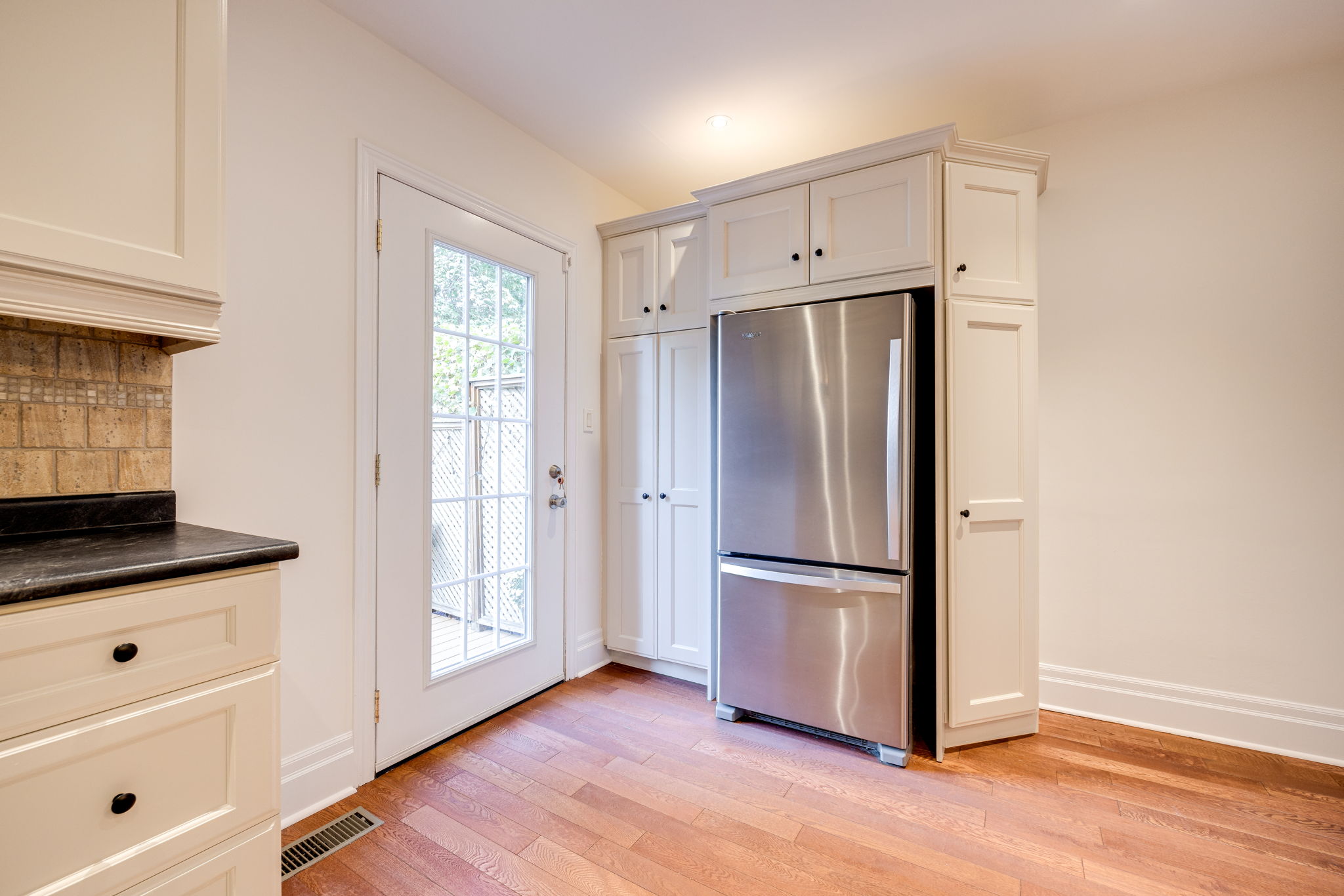 Toronto property showcase — delivered property photograph 25